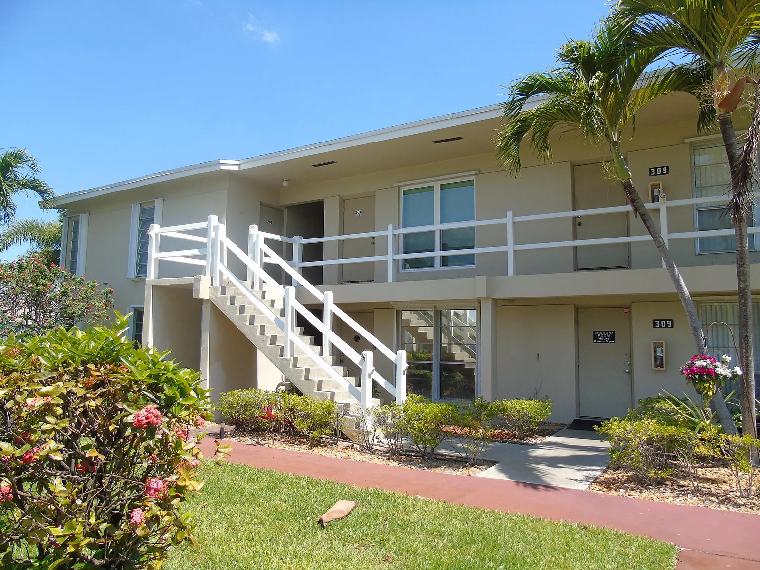 1 bed, 1.5 bath, 680 sqft, $1,450 — Photo 3