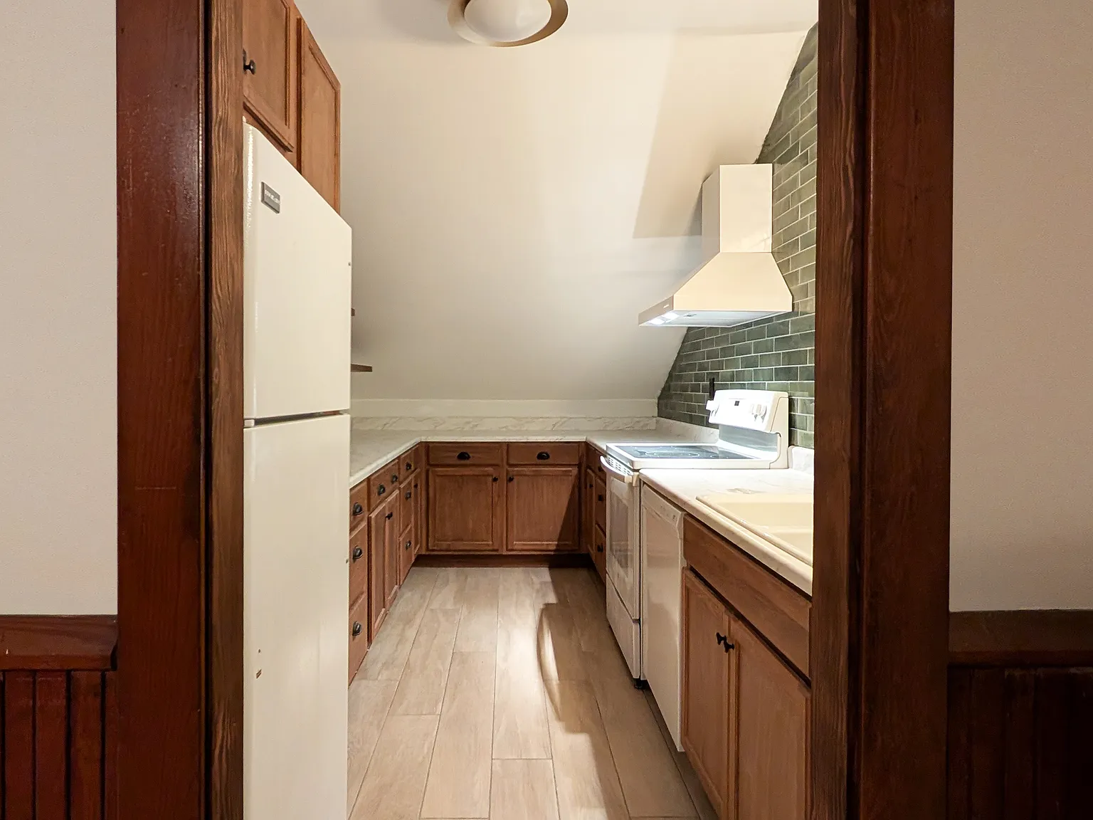 19 Perrin Ave — Photo 4