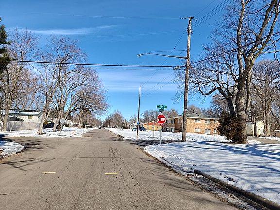 5th image of 5448 Bryant Ave N