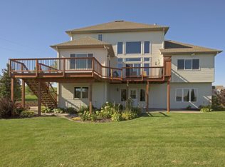 1701 Park Point Rd, Waconia, MN 55387