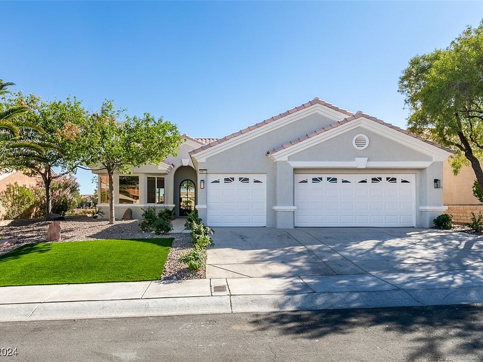 1st image of 9917 Villa Ridge Dr
