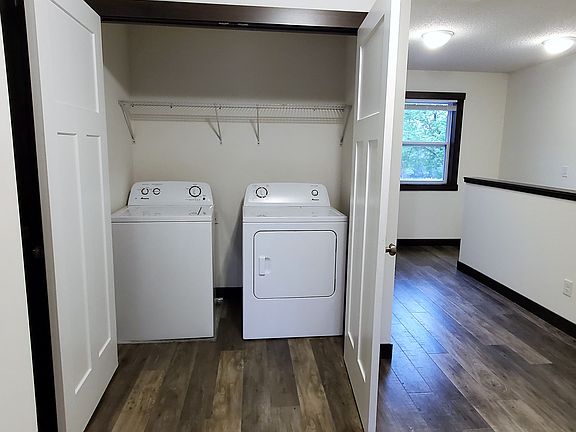 5th image of 360 N Knowles Ave #C