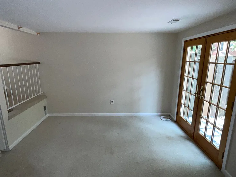 1311 Templeton Pl — Photo 29