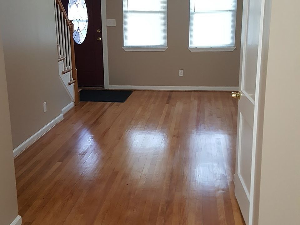 2nd image of 6904 Gough St