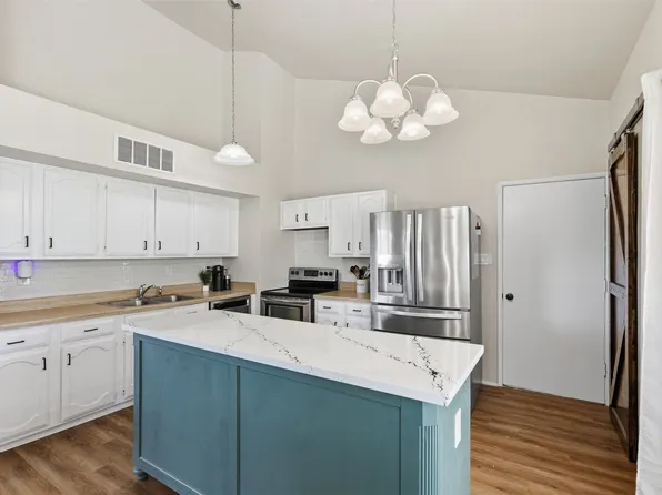 6000 Fay Cir, The Colony, TX 75056