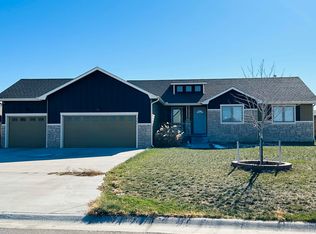 303 Vail St, Dodge City, KS 67801