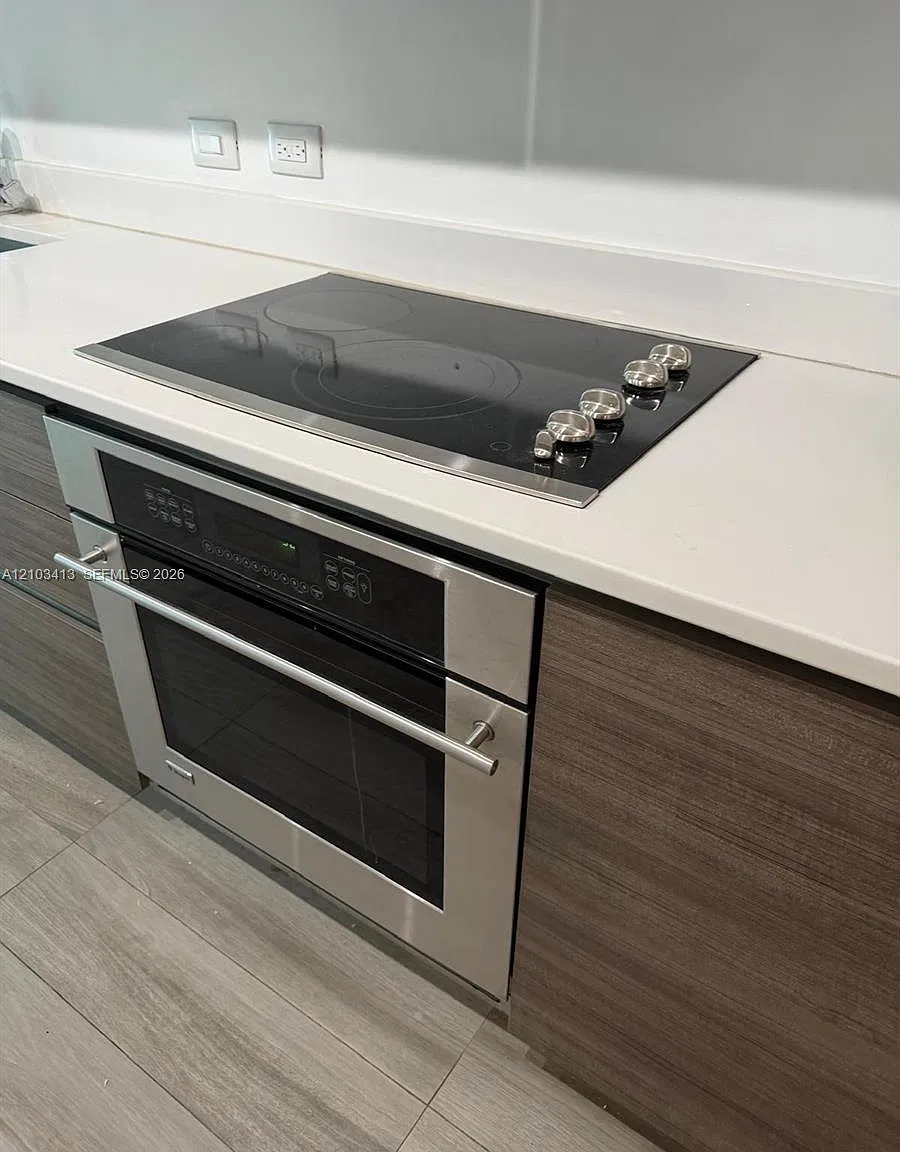 1100 Millecento Residence — Photo 4