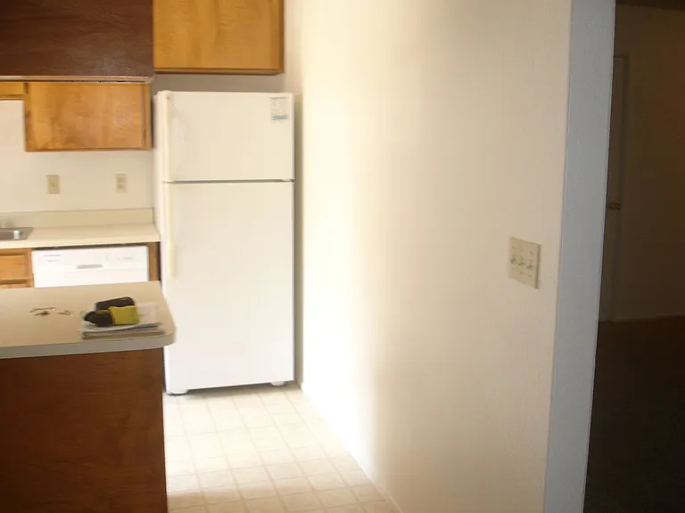 2 Lorayne Ct — Photo 6