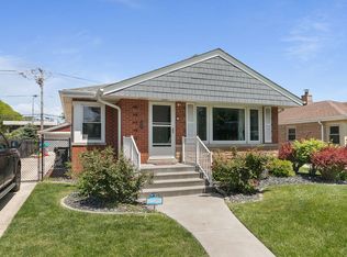 3156 W 100th St, Evergreen Park, IL 60805