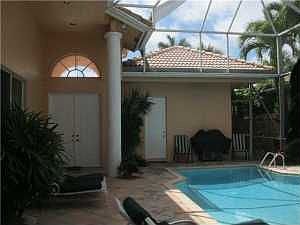 5th image of 10782 Greenbriar Villa Dr