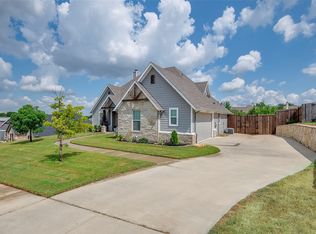 304 William Allen Ln, Decatur, TX 76234