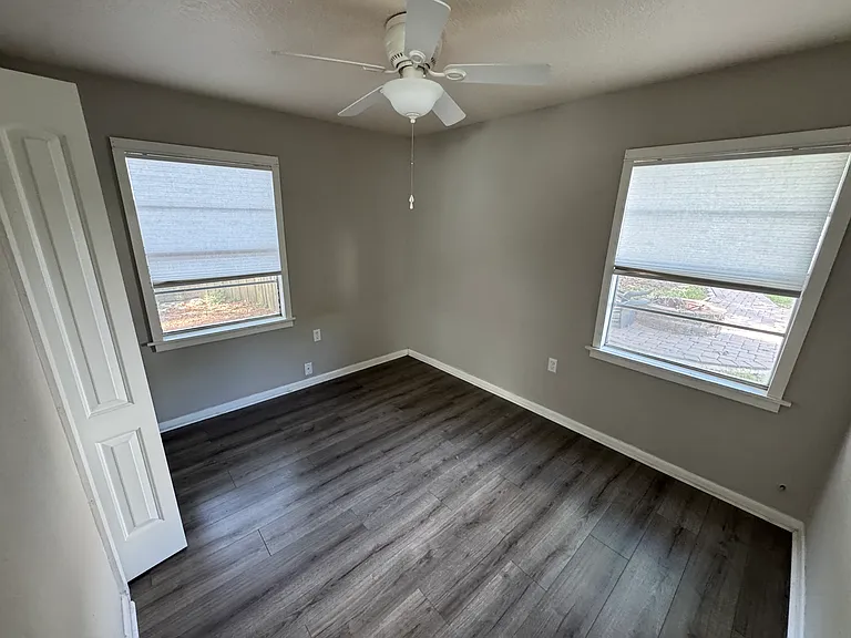 836 Orange Park Ave — Photo 12