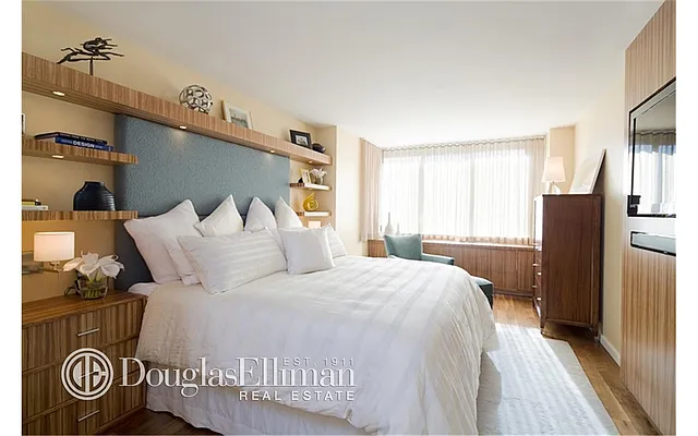 Sold by Douglas Elliman | media 7