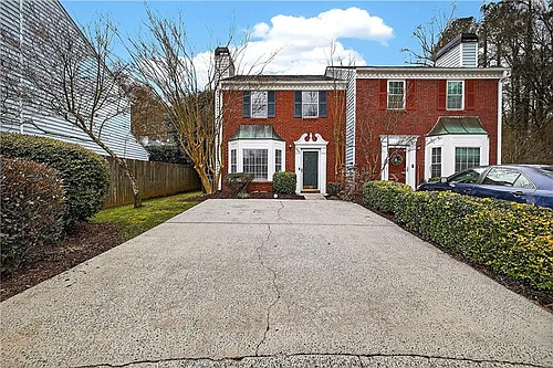 679 Anderson Walk Photo 1