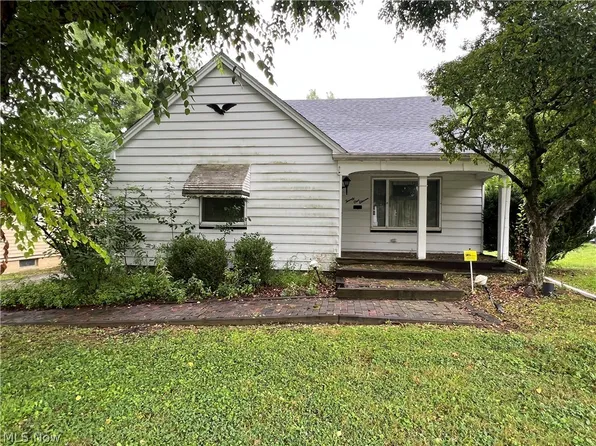 2111 Burbank Ave, Youngstown, OH 44509