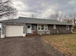 415 E Park Ave, Hartford, KS 66854