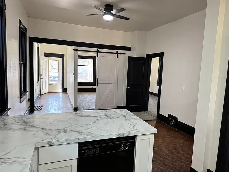 1324 Garfield St — Photo 3