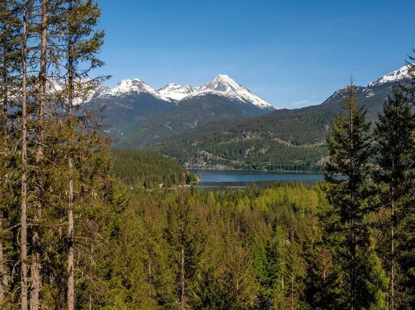 8377 Mountain View Dr, Whistler, BC V8E 0G3