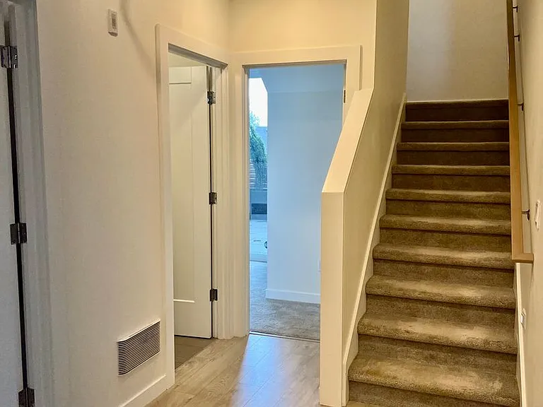 7508D 15th Ave NW — Photo 3