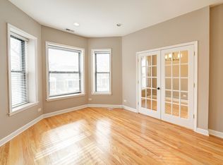 1432 W Foster Ave #2, Chicago, IL 60640