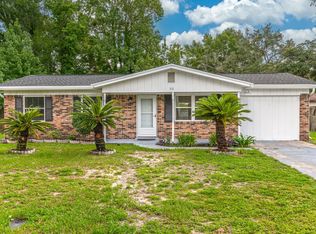 52 10th St, Shalimar, FL 32579