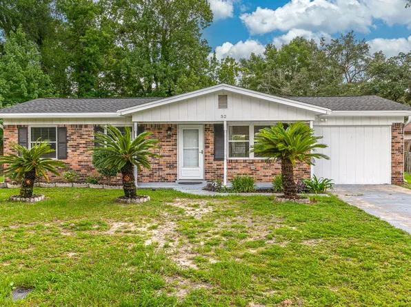 52 10th St, Shalimar, FL 32579