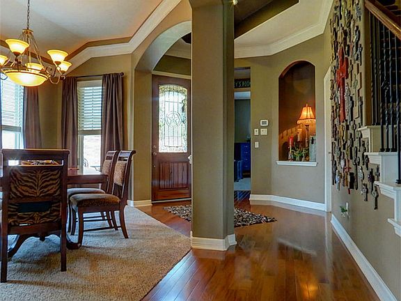 3rd image of 6803 Rosemont Park Ln