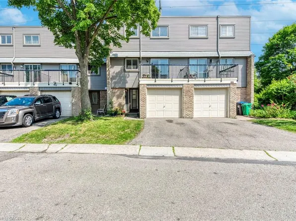 2315 Bromsgrove Rd #60, Mississauga, ON L5J 4A6