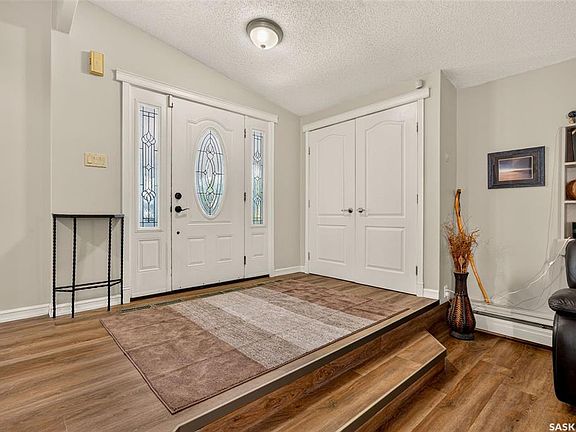5th image of 1131 6th STREET E