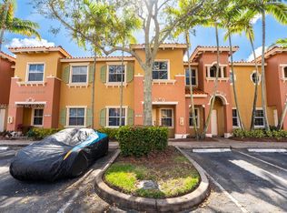 10616 SW 8th St #105, Pembroke Pines, FL 33025
