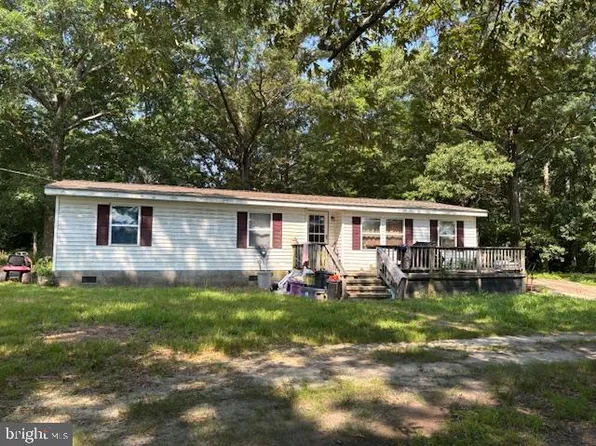 1849 Briery Swamp Rd, Jamaica, VA 23079