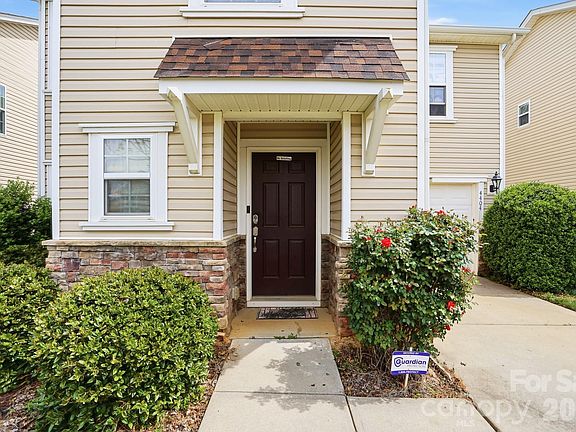 2nd image of 4404 Kiddle Ln