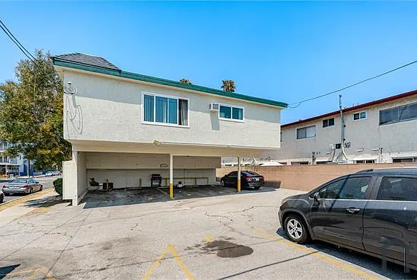 12550 Pacific Ave #5 — Photo 14