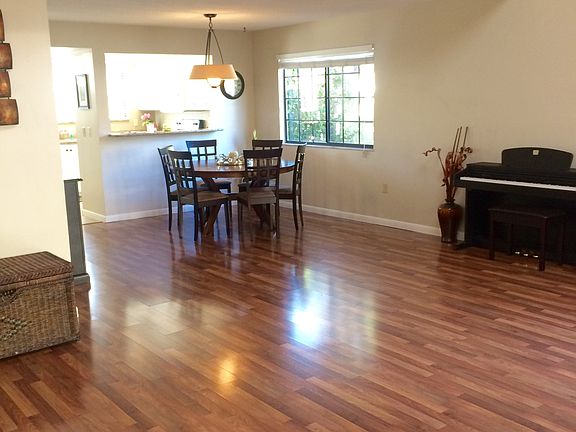 5th image of 870 Meadowland Dr APT E