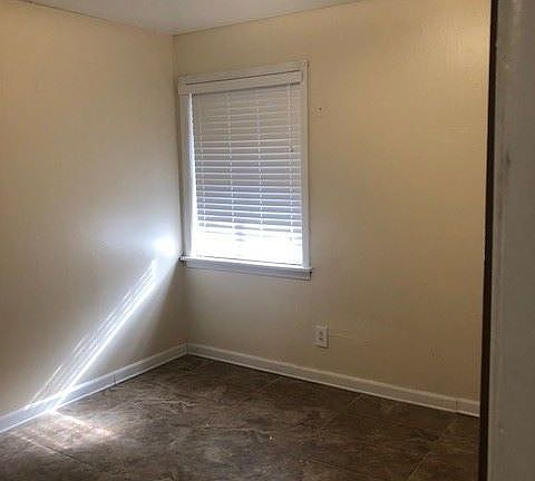 5th image of 269 Bond Ave APT 2