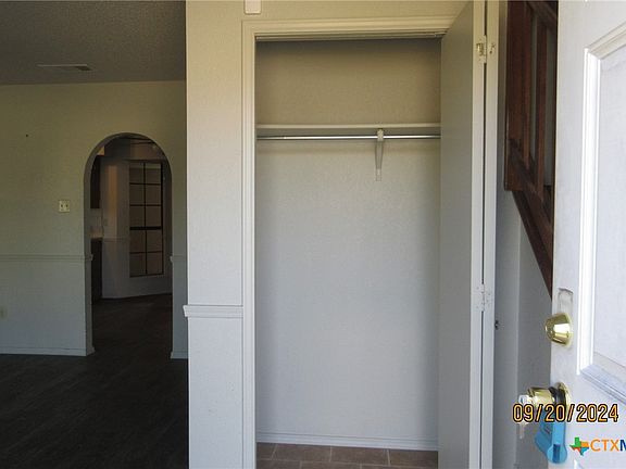 3rd image of 2007 Kingwood Dr