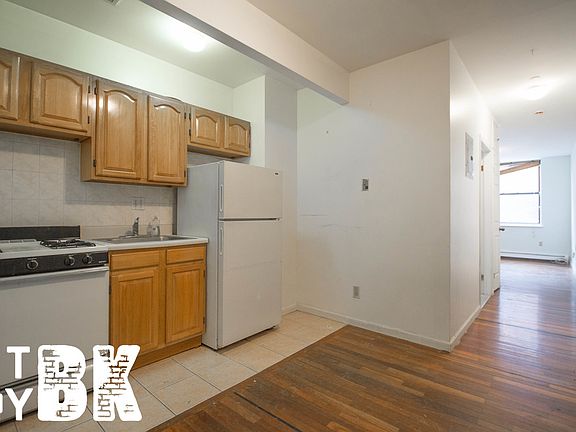 5th image of 51 Clifton Pl #5