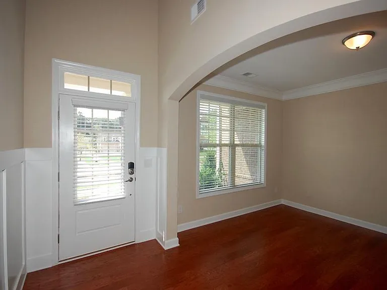 235 Haney Rd — Photo 3