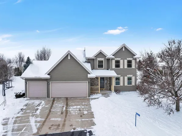 N6559 Carrington DRIVE, Fond Du Lac, WI 54937