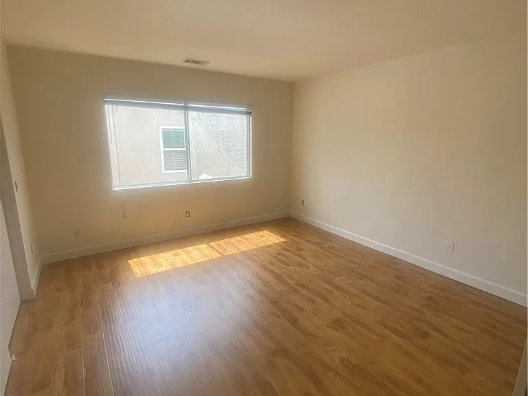 14920 Eureka Ct — Photo 5