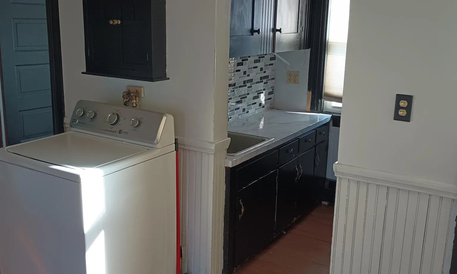 4 bed, 1300 sqft, $2,200 — Photo 2
