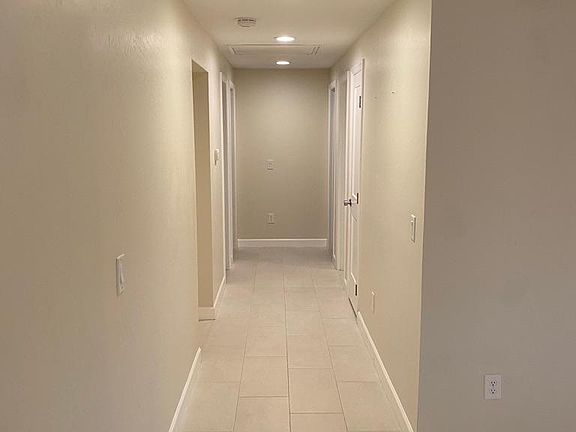 2nd image of 1602 W Eugie Ave