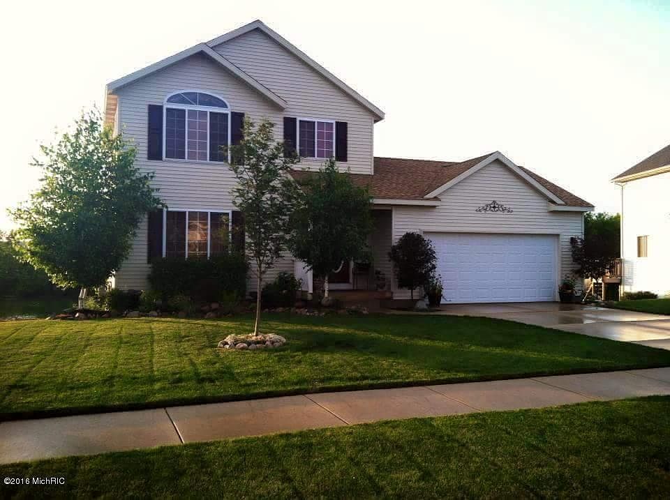 1st image of 303 Summer Circle Dr SE