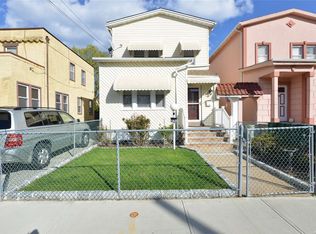 13925 232nd St, Springfield Gardens, NY 11413