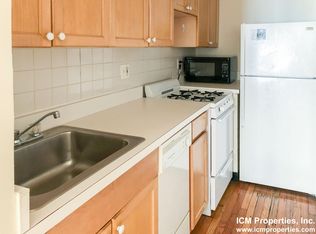 3925 N Pine Grove Ave APT 1W, Chicago, IL 60613