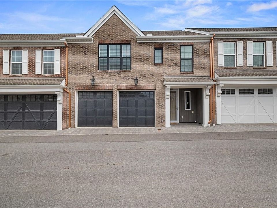 1st image of 404 Roebling Ct