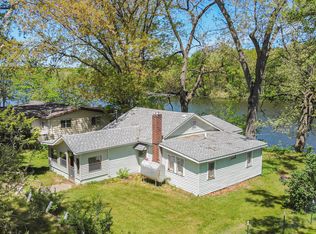 11270 Riverside Dr, White Pigeon, MI 49099