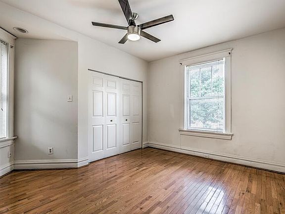3rd image of 1722 Waverly Pl