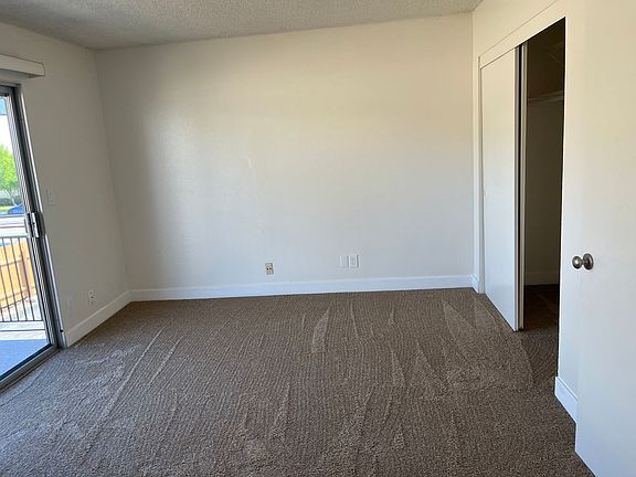 4th image of 7434 Mesa College Dr #14