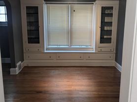 2150 Bunts Rd, Lakewood, OH